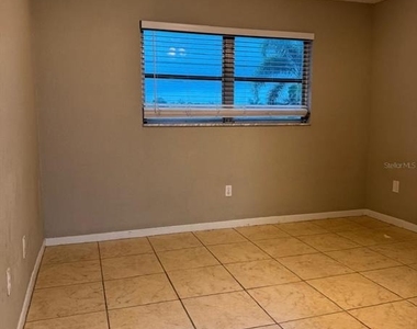 6080 22nd Avenue N - Photo Thumbnail 5