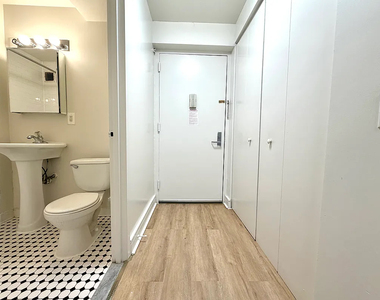 323 West 96th Street - Photo Thumbnail 4