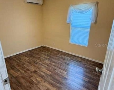 1703 Blanche Ave - Photo Thumbnail 10