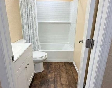 1703 Blanche Ave - Photo Thumbnail 8