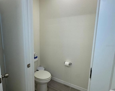 16236 Carraway Bay Alley - Photo Thumbnail 22