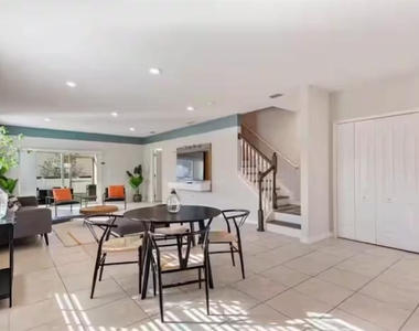 4877 Coral Castle Drive - Photo Thumbnail 14
