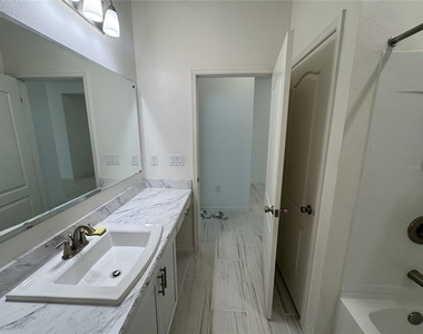 279 Sunfish Drive Drive - Photo Thumbnail 12