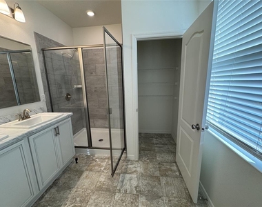 279 Sunfish Drive Drive - Photo Thumbnail 68