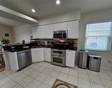 114 Albatross Road - Photo Thumbnail 10