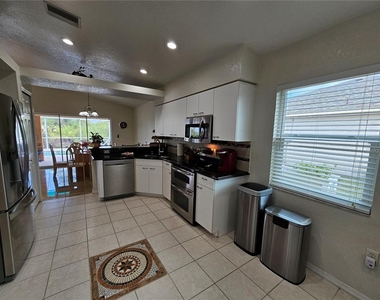 114 Albatross Road - Photo Thumbnail 9