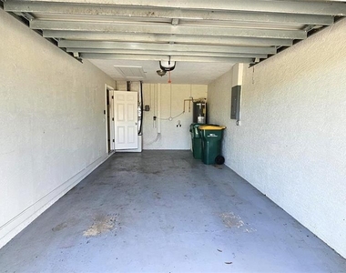 309 Boundary Boulevard - Photo Thumbnail 21