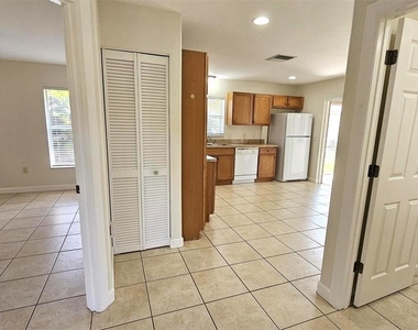 309 Boundary Boulevard - Photo Thumbnail 5