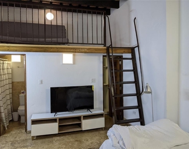 253 Luna St. - Photo Thumbnail 6