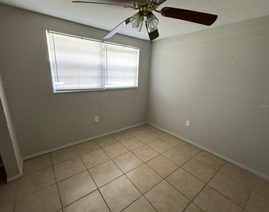 106 Shelton Street - Photo Thumbnail 3