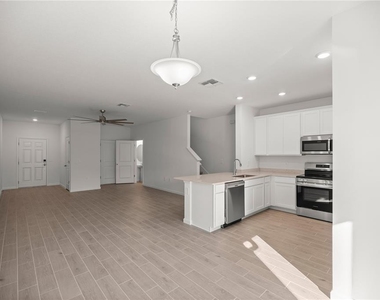 3339 Se 37th Avenue Road - Photo Thumbnail 5