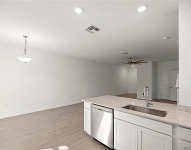 3339 Se 37th Avenue Road - Photo Thumbnail 7