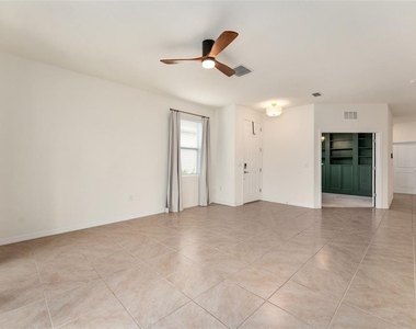 5347 Nw 46th Lane Road - Photo Thumbnail 9