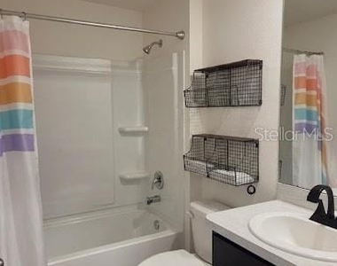 8609 Sw 46th Terrace - Photo Thumbnail 6