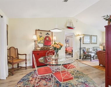 1625 New Abbey Avenue - Photo Thumbnail 5