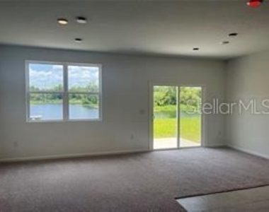 3301 Vesara Drive - Photo Thumbnail 5
