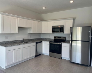 3301 Vesara Drive - Photo Thumbnail 2