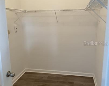 8813 Villa View Circle - Photo Thumbnail 10