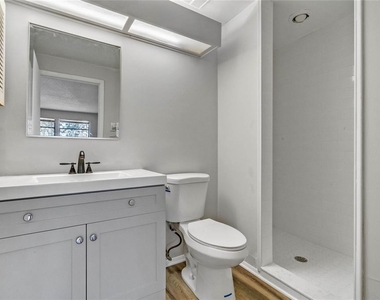 4907 Lake Ridge Road - Photo Thumbnail 9