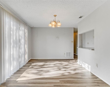4907 Lake Ridge Road - Photo Thumbnail 3