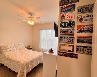 1267 Iguana Loop - Photo Thumbnail 5