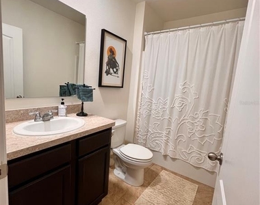 1267 Iguana Loop - Photo Thumbnail 4