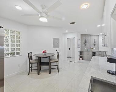 5157 Floria Way - Photo Thumbnail 25