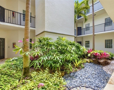 5157 Floria Way - Photo Thumbnail 6