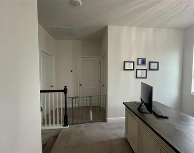1438 N River Circle - Photo Thumbnail 7
