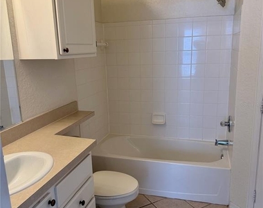 2740 Maitland Crossing Way - Photo Thumbnail 10