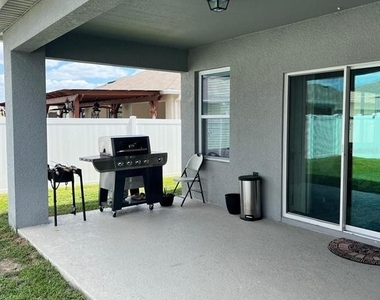 1404 Tawny Ridge Road - Photo Thumbnail 16