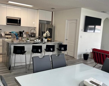 1404 Tawny Ridge Road - Photo Thumbnail 4