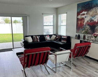 1404 Tawny Ridge Road - Photo Thumbnail 6