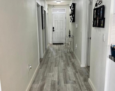 1404 Tawny Ridge Road - Photo Thumbnail 11