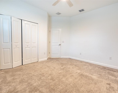 2844 Nottel Drive - Photo Thumbnail 6