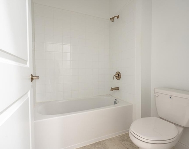 2844 Nottel Drive - Photo Thumbnail 9