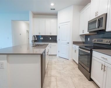 2844 Nottel Drive - Photo Thumbnail 32