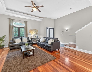 14525 Damai Lane - Photo Thumbnail 11