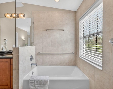 14525 Damai Lane - Photo Thumbnail 21