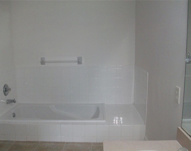 511 Coconut Palm Way - Photo Thumbnail 13