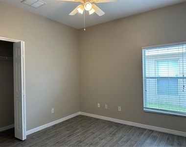 5996 Milford Haven Place - Photo Thumbnail 31