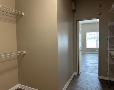 5996 Milford Haven Place - Photo Thumbnail 19