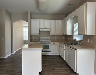5996 Milford Haven Place - Photo Thumbnail 8