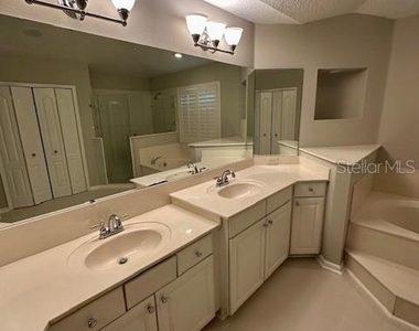10274 Cove Lake Drive - Photo Thumbnail 19