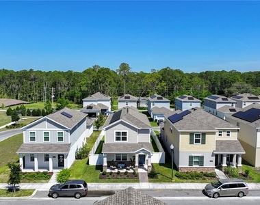 6405 Sprucepine Lane - Photo Thumbnail 2