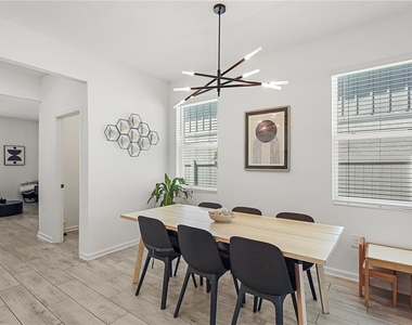 6405 Sprucepine Lane - Photo Thumbnail 23