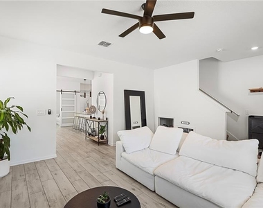 6405 Sprucepine Lane - Photo Thumbnail 6