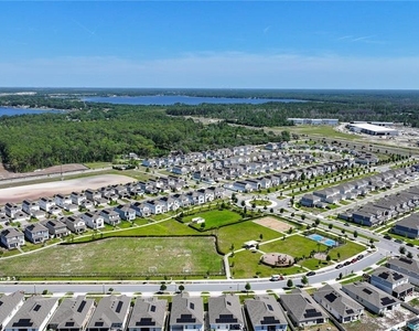 6405 Sprucepine Lane - Photo Thumbnail 27