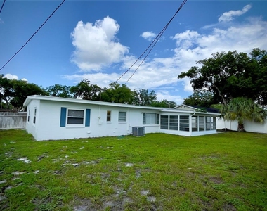 520 Seneca Trail - Photo Thumbnail 20