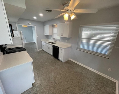 520 Seneca Trail - Photo Thumbnail 4
